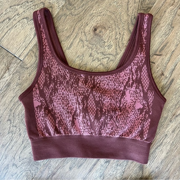 Fabletics Pink & Brown Snake Print Matching Workout Set, Size XS - Picture 9 of 13